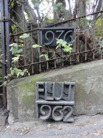 Flood memorial in Hamburg-Oevelgoenne 