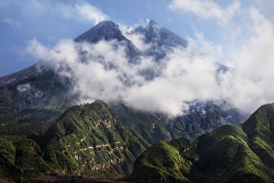 Výsledek obrázku pro Mount Merapi