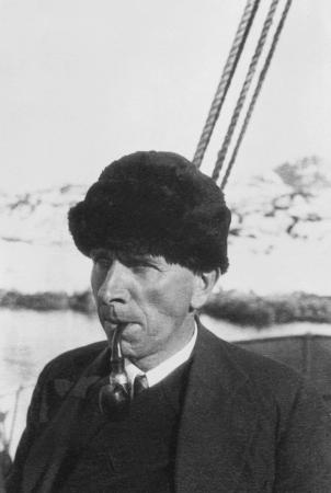 Portrait of Alfred Wegener (1880–1930) Portrait of Alfred Wegener (1880–1930)